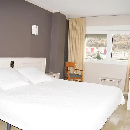 Hotell Font Del Marge Andorra la Vella